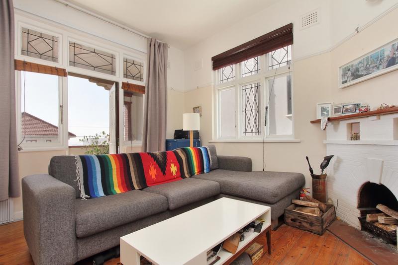To Let 1 Bedroom Property for Rent in Green Point Western Cape